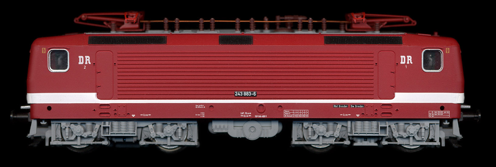 BR 243 883-6